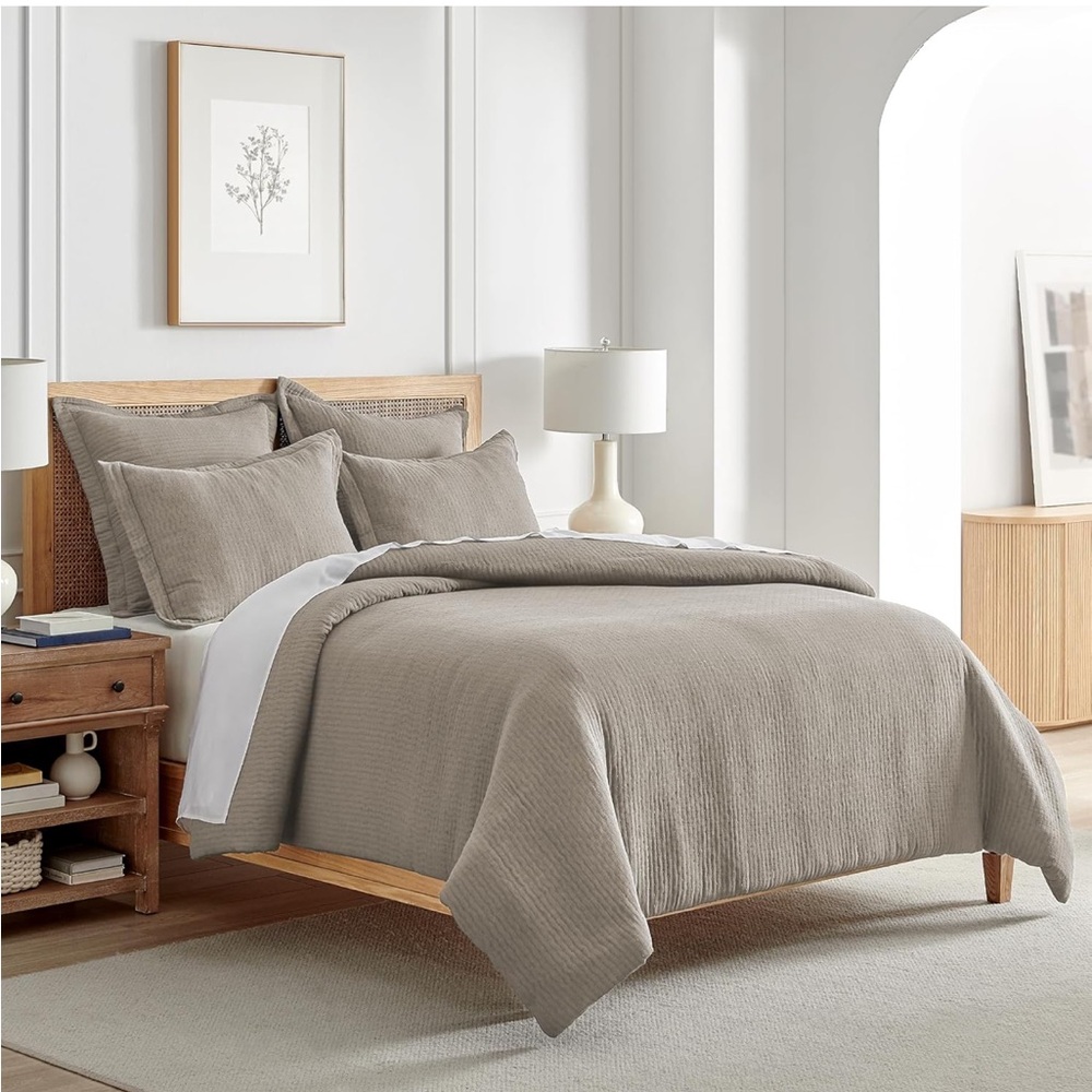 Levtex Home Reede Muslin Cream Duvet Cover Set with Shams King